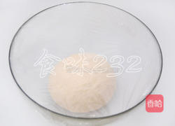 牛肉粒罗勒披萨的做法图解3