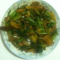 芹菜土豆片炒肉的做法[图]