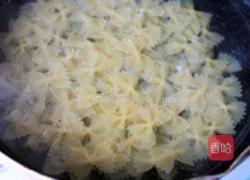 牛肝菌蝴蝶面的做法图解2