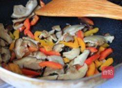 牛肝菌蝴蝶面的做法图解3