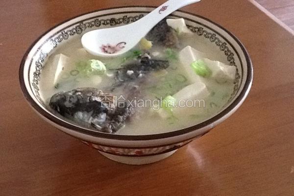 鲫鱼豆腐汤