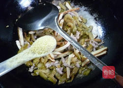 香干里脊肉炒榨菜的做法图解10