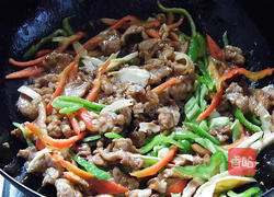 甜椒小炒肉的做法图解9