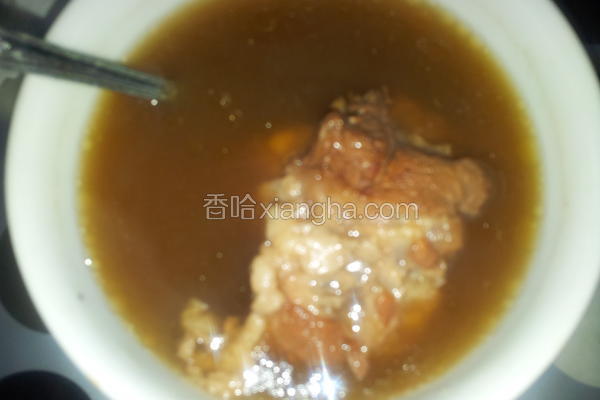杜仲灵芝猪尾骨汤