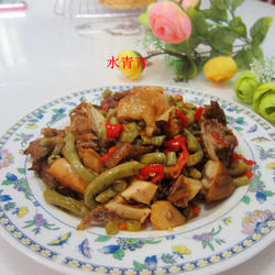 酸豆角炒腊鸡的做法[图]