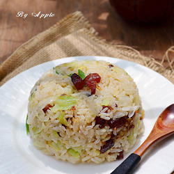 腊味包菜炒饭的做法[图]