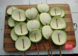 烤西葫芦串的做法图解2