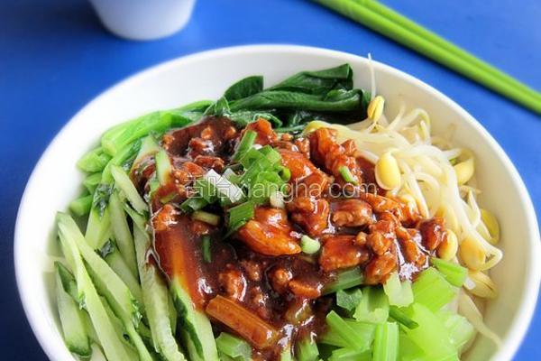 家常炸酱面