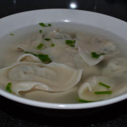 茼蒿猪肉馄饨的做法[图]