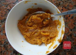 金元宝饺子的做法图解1