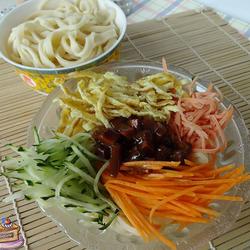 炸酱面的做法[图]