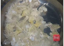 银耳山药麦片粥的做法图解4