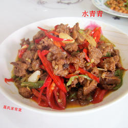 双椒蒜片炒子鸭的做法[图]