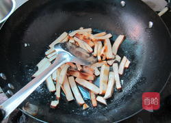 腊肉香干炒莴笋的做法图解4