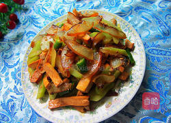 腊肉香干炒莴笋的做法图解9