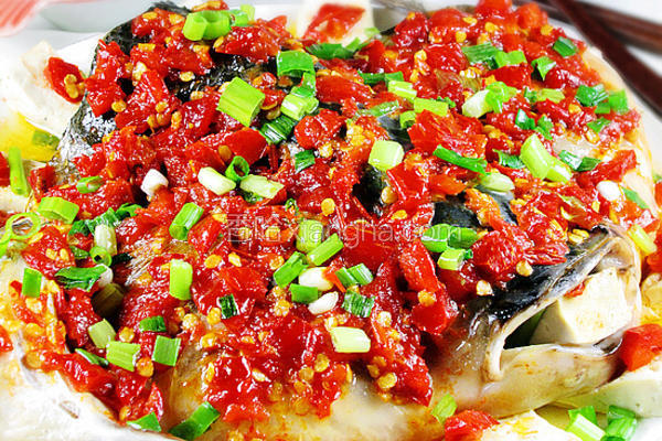 剁椒鱼头豆腐
