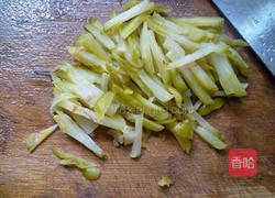 莴笋叶炒榨菜的做法图解6