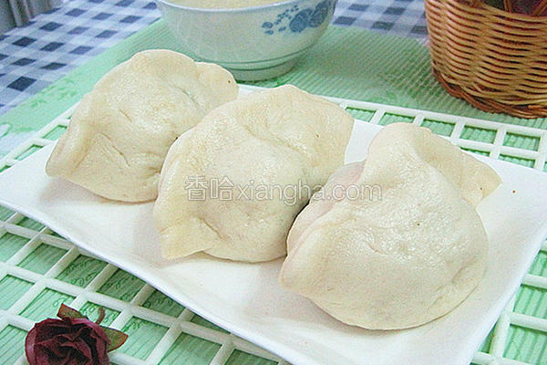 野菜麦蒿包子