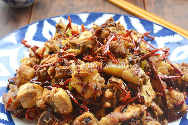 干煸辣子鸡