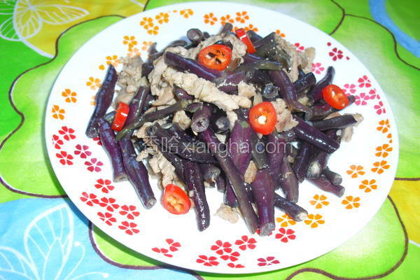 肉丝炒紫豆角