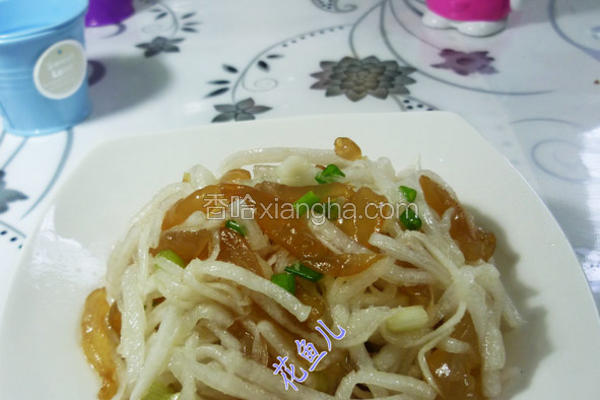 萝卜丝拌海蜇