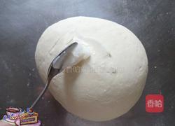 油渣包菜包子的做法图解2