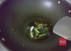 榨菜甜椒牛肉粒的做法图解3