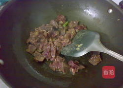 榨菜甜椒牛肉粒的做法图解5