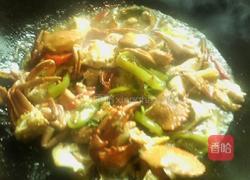 蒜香焖石蟹的做法图解7