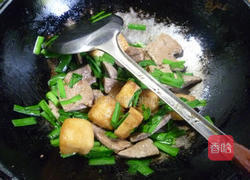 油豆腐炒猪肝的做法图解15