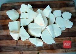 酸菜芋头汤的做法图解2