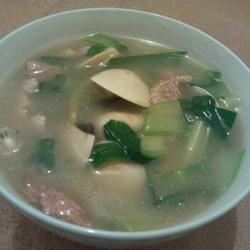 青菜白蛤肉片汤的做法[图]