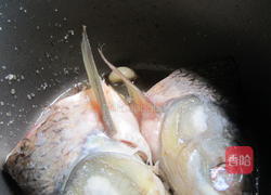 红烧鱼头的做法图解4