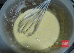 葡萄干戚风蛋糕的做法图解2