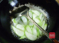 榨菜炒夜开花的做法图解5