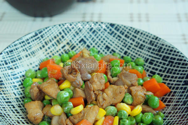缤纷鸡肉三丁