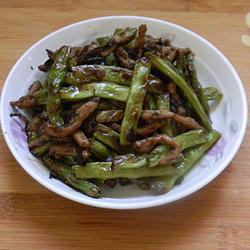 揽菜肉丝炒扁豆的做法[图]