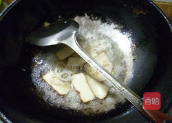 韭菜芽杂炒红肠的做法图解9