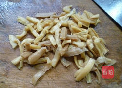 香干炒萝卜干的做法图解4