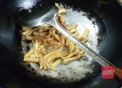香干炒萝卜干的做法图解6