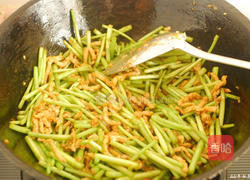 肉丝炒芦蒿的做法图解8