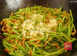 肉丝炒芦蒿的做法图解9