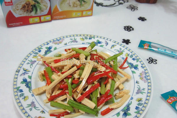 芹菜豆腐丝凉拌