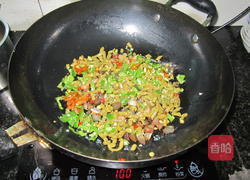 小炒腊肉丁的做法图解3