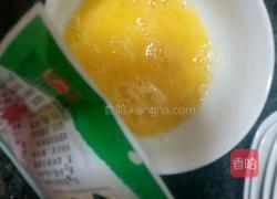 金针菇肉饼蛋汤的做法图解2