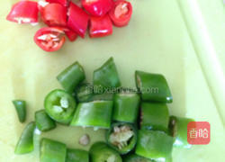 藕丁炒肉的做法图解2