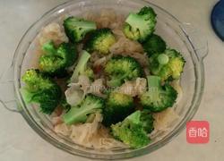 白木耳烩西兰花的做法图解3