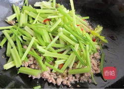 毛芹炒肉末的做法图解8