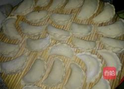 韭菜盒子的煎法的做法图解2