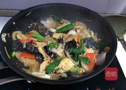 洋葱炒鸡片的做法图解3